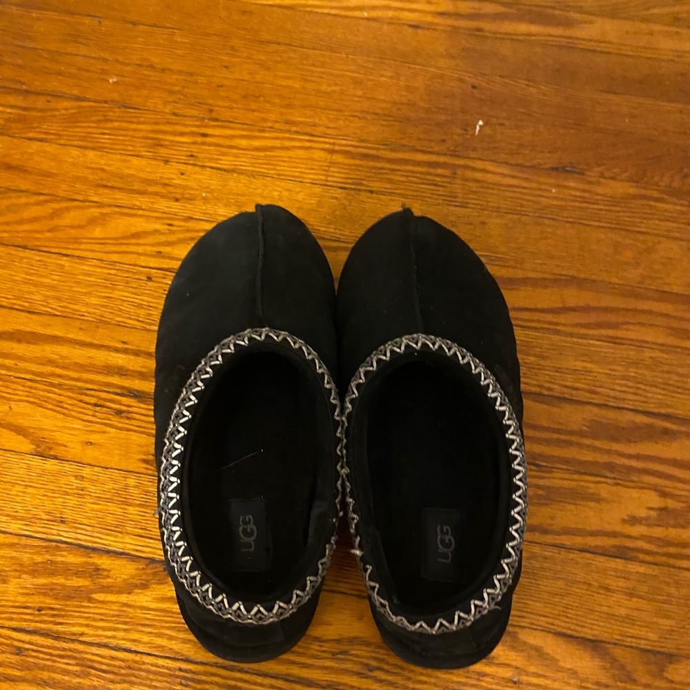 Black Uggs